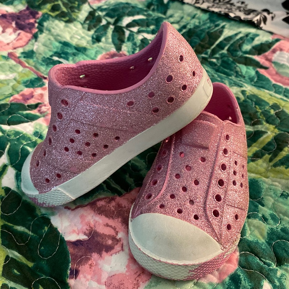 DSG (Dick’s Sporting Goods) EVA slip on shoes toddler size 6, glitter pink